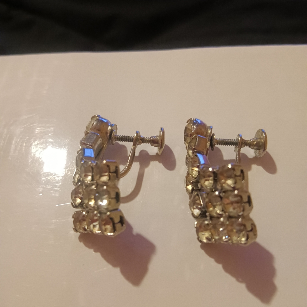 Earrings - Picture 2 of 4